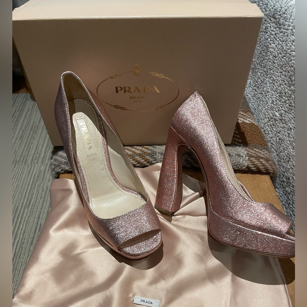 Prada Sz. 38 pink sparkle platform sandals